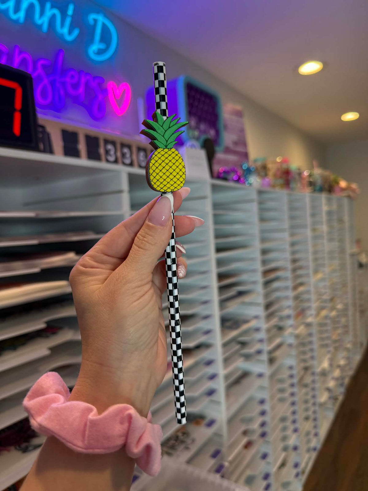 Pineapple 8mm Straw Topper (Standard Straw Size) Straw Not Included