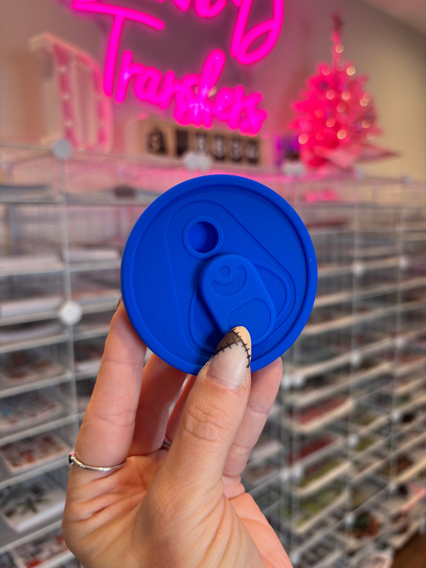 Silicone royal blue glass can lid